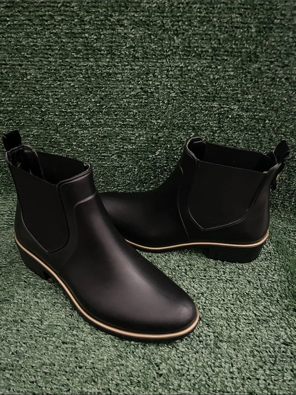 Kate Spade New York Sedgwick Black Chelsea Rain Boots size 8